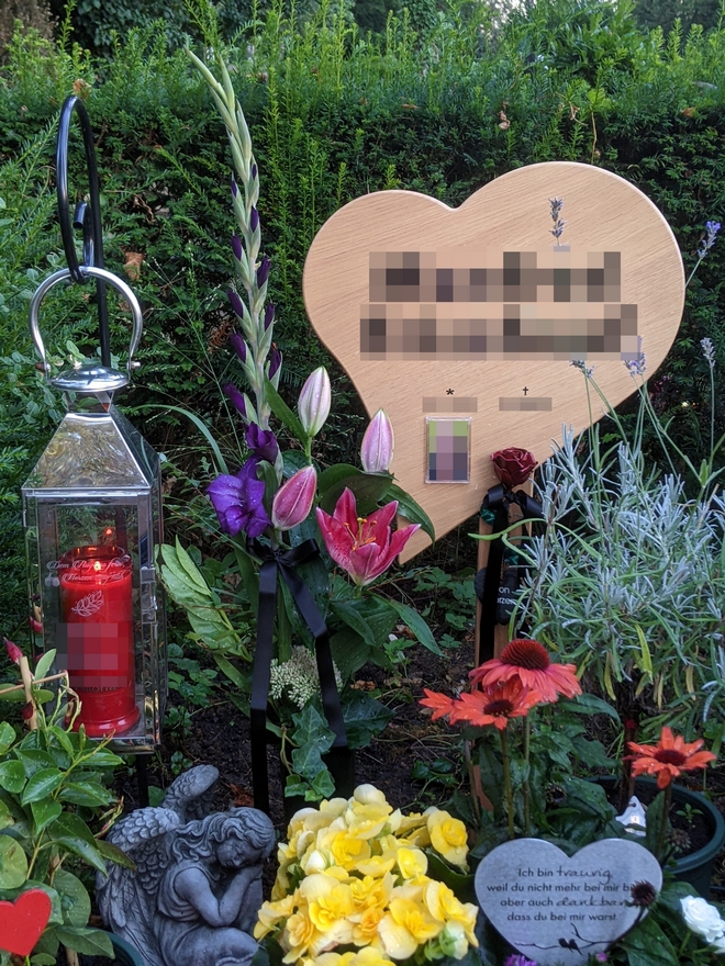 sein erster Jahrestag